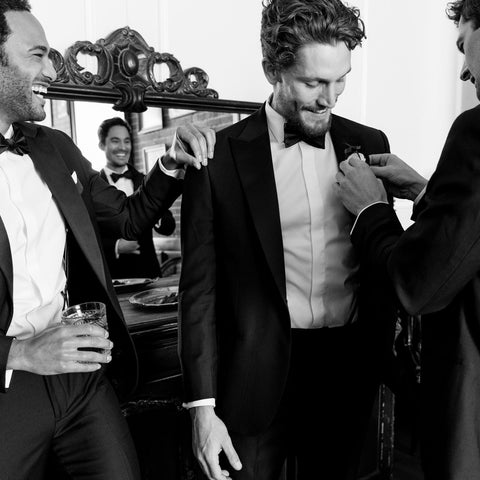 Groom vs Groomsmen Attire: Match, Mix or Stand Out? | The Black Tux Groom vs Groomsmen Attire: Match, Mix or Stand Out? | The Black Tux