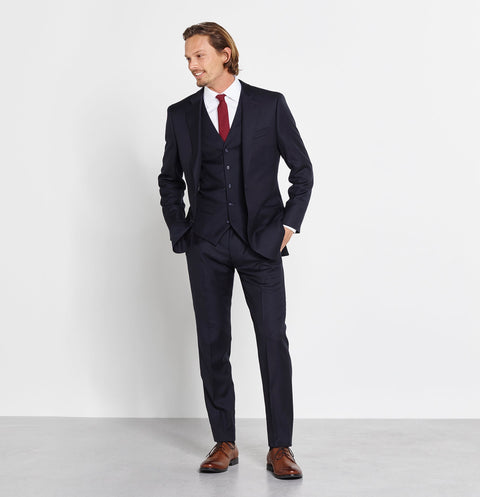 What Color Shirts Go With a Navy Suit? A Complete Style Guide | The Black Tux What Color Shirts Go With a Navy Suit? A Complete Style Guide | The Black Tux