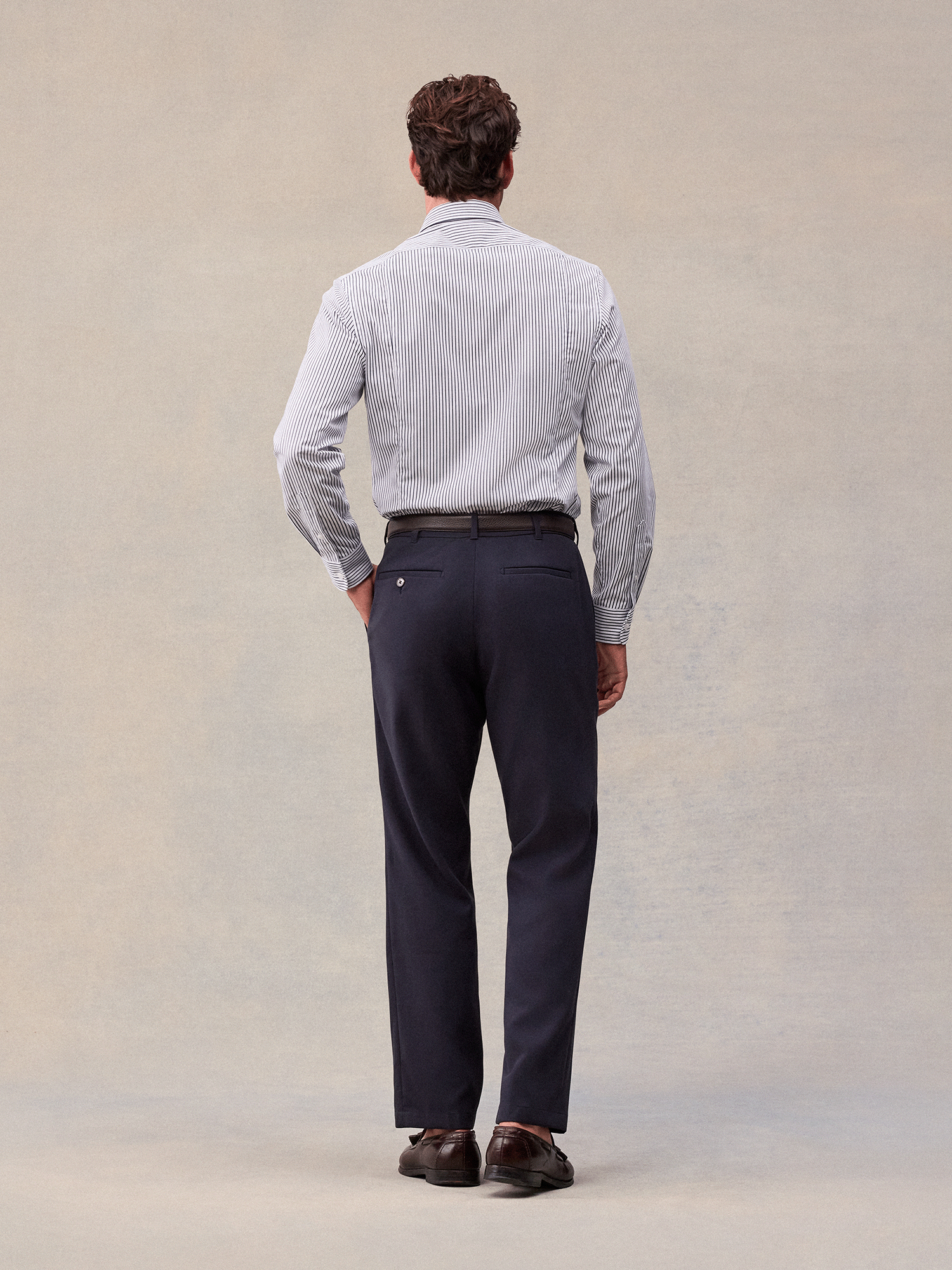 Traveler Pant in Admiral Navy - Regular