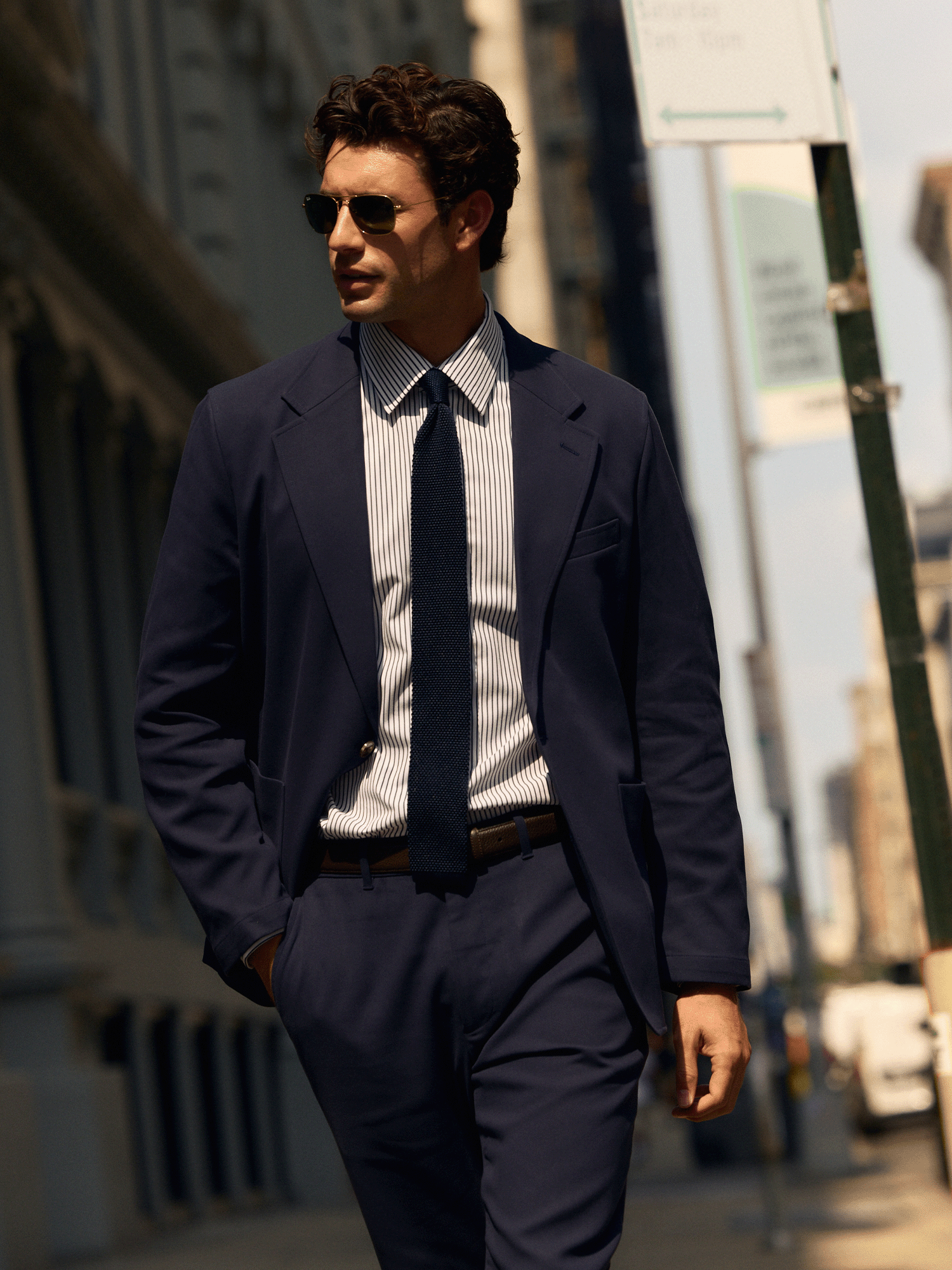 Traveler Suit in Admiral Navy