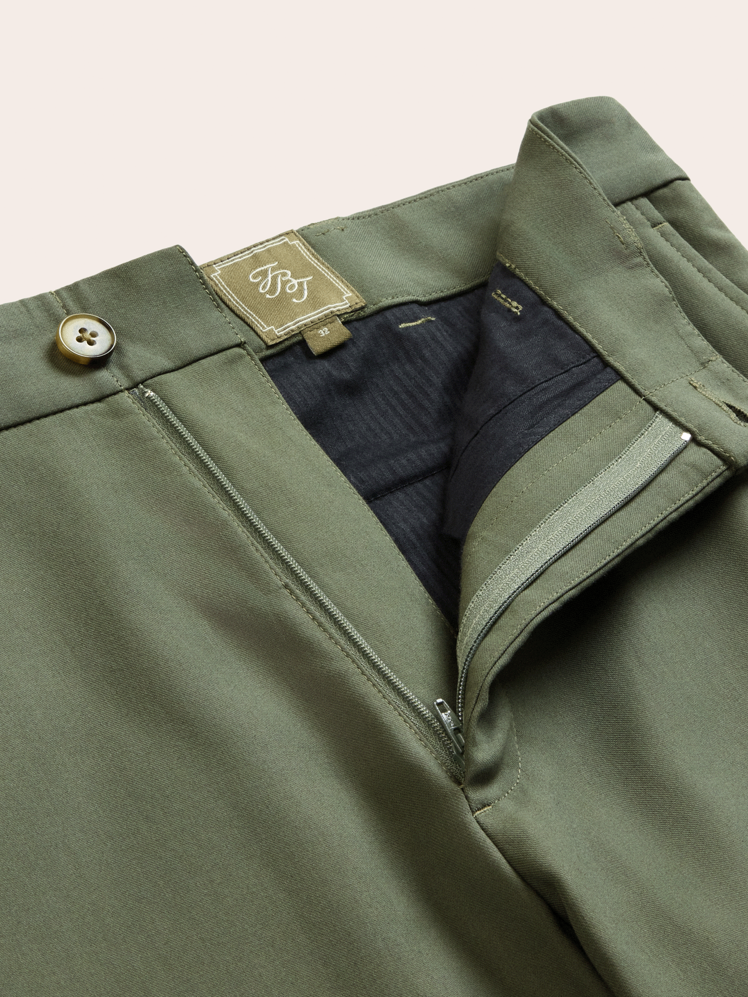 Traveler Pant in Dusty Sage - Regular