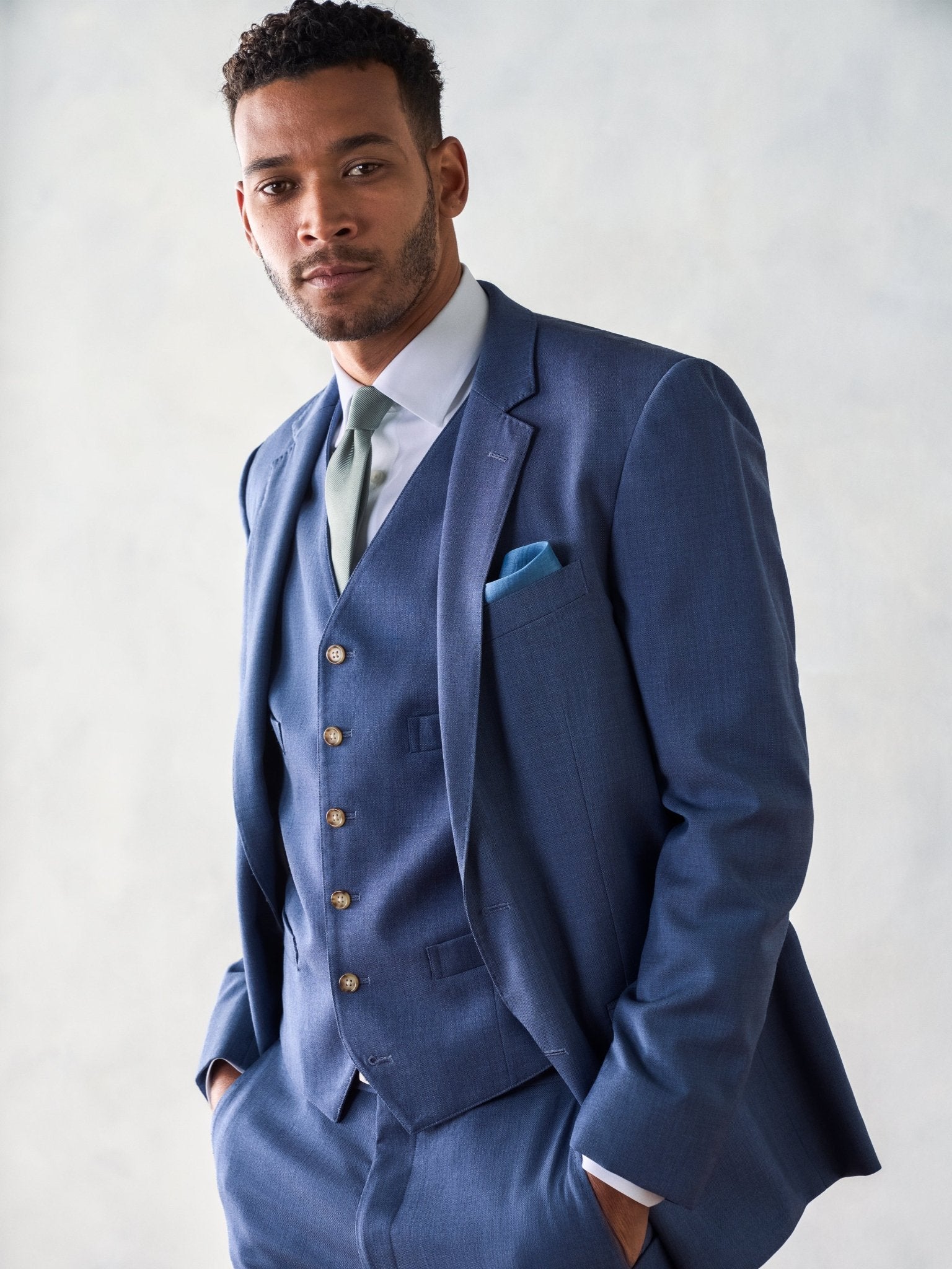 The Black Tux Light Suit Jacket In Blue | Size: 44 | Wool/Marino Wool The Black Tux Light Suit Jacket In Blue | Size: 44 | Wool/Marino Wool